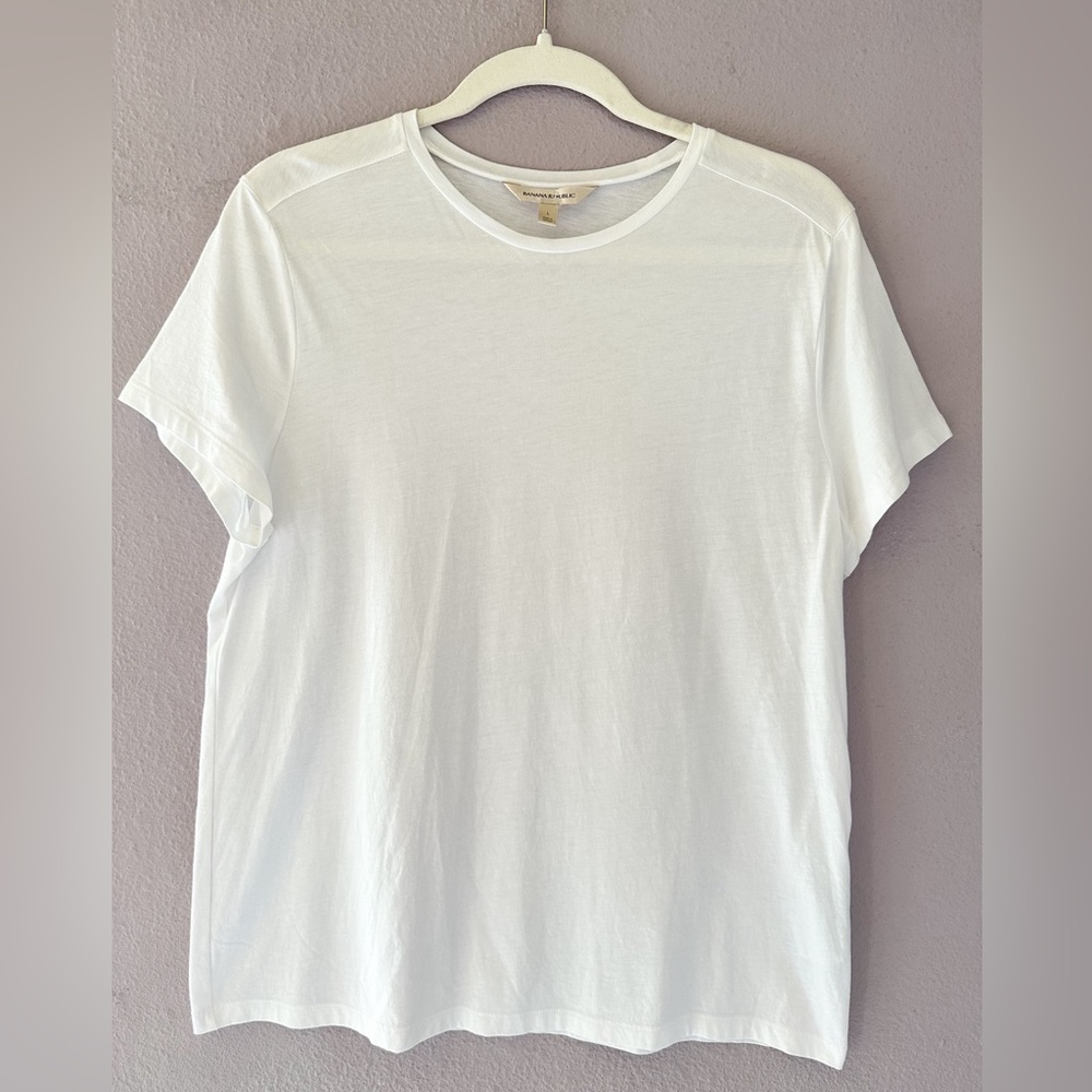 Banana Republic White Short Sleeve Tee